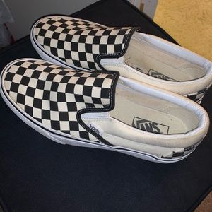 Vans checkered slip on’s PLATFORMS